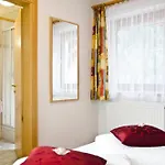 Garni Wiesenhof بيت ضيافة 4*