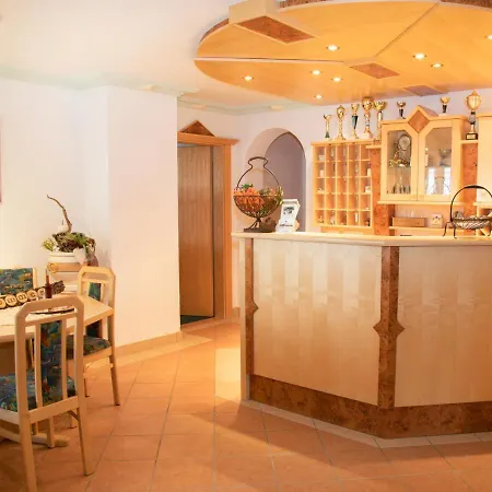 Apart Garni Wiesenhof Guest house